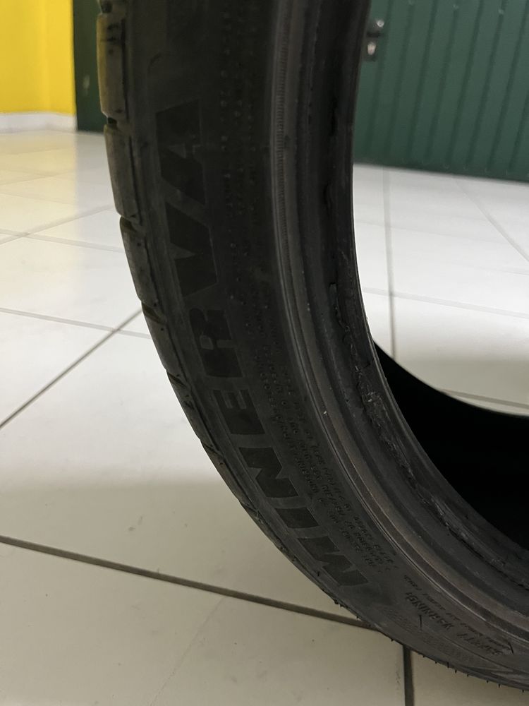 Pneus semi-novos 205/40 R17