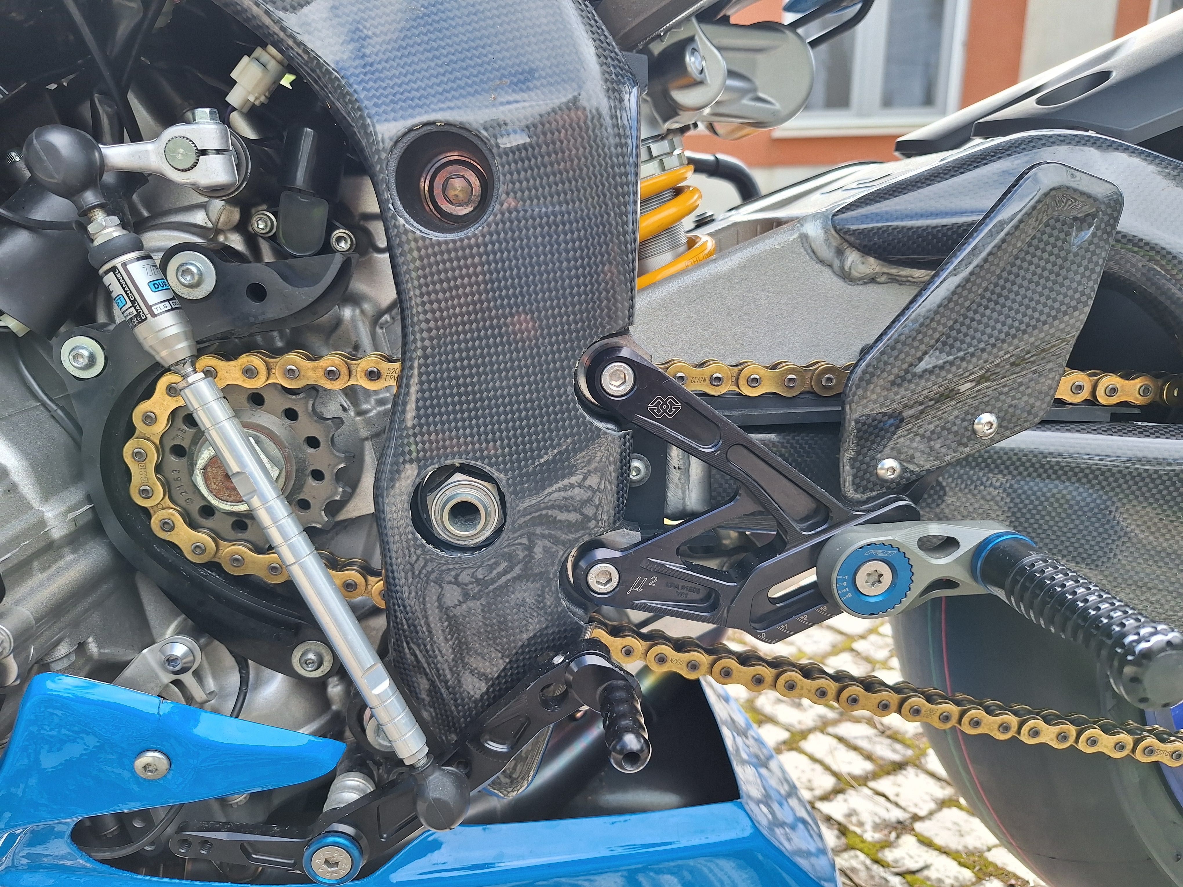 YAMAHA yzf R1M  2016