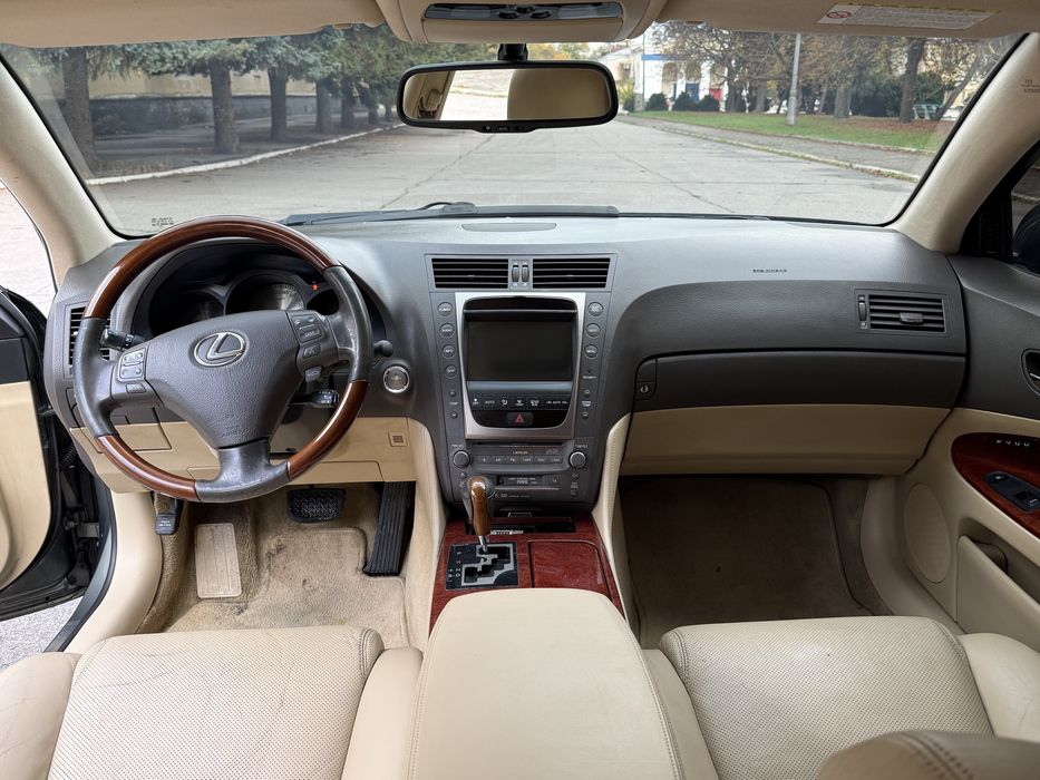 Продам Lexus gs 450h
