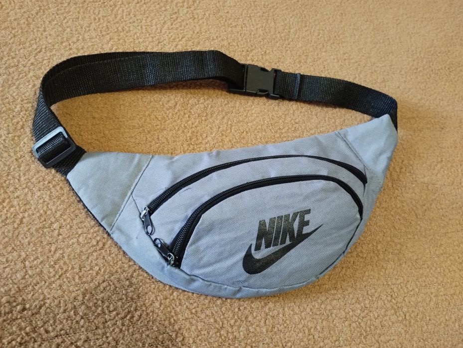 Сумка на пояс (бананка) NIKE.