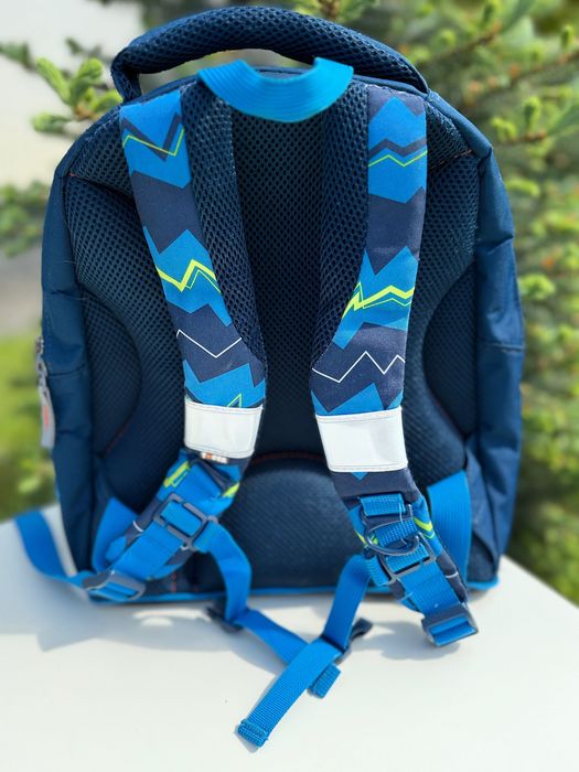 Продам шкільний рюкзак Tiger