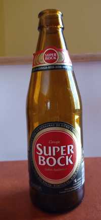 Antiga garrafa cerveja Super Bock