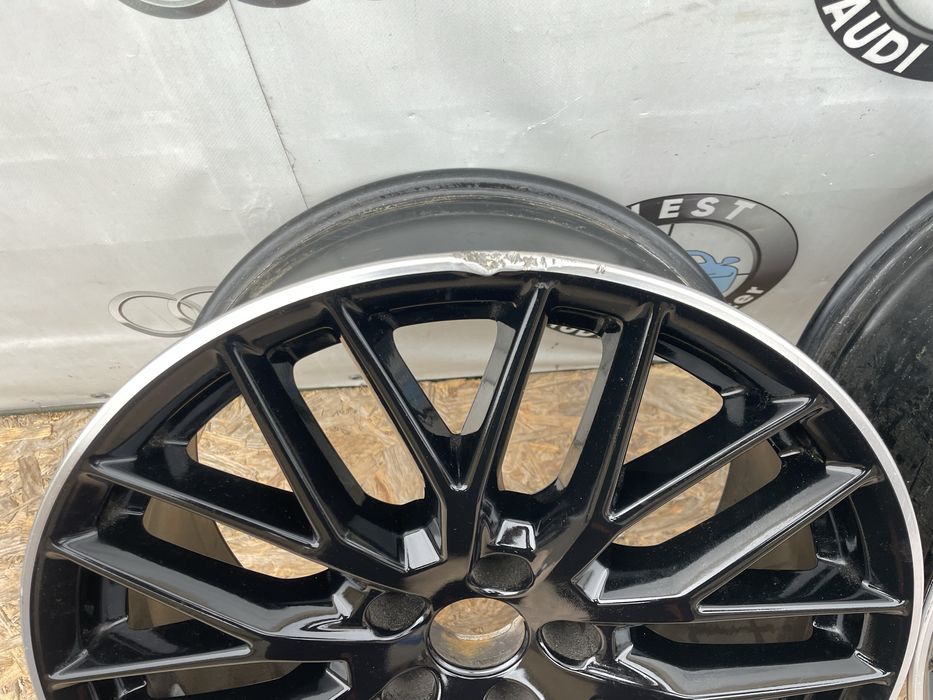 8W0601025Q Дискі Audi A4 B9 дискі передні