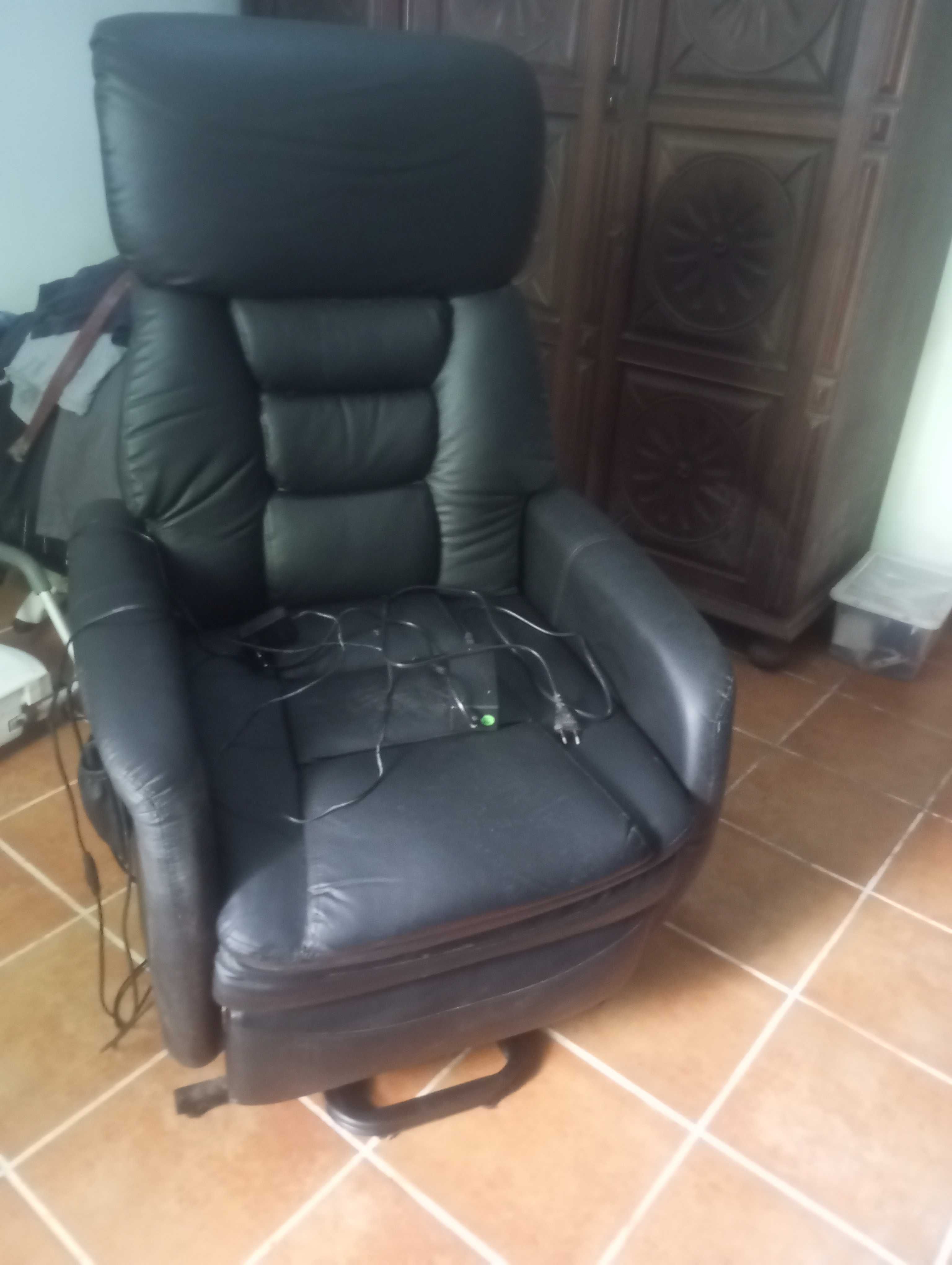 Sofá Relax elevatório com massagens