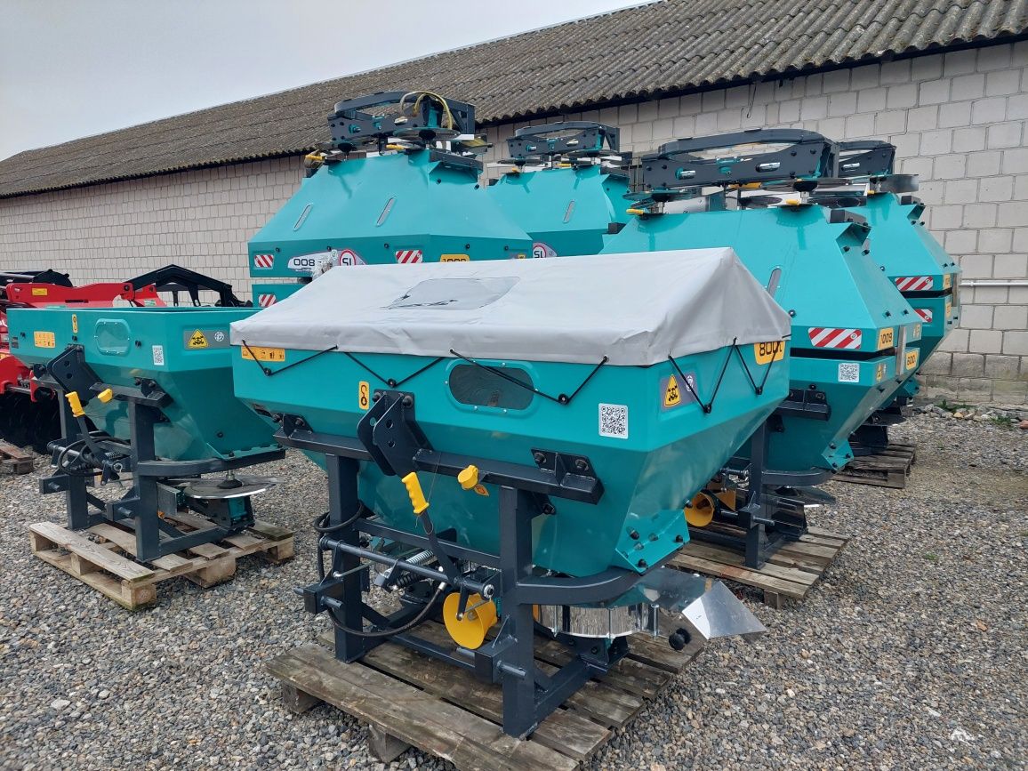 Rozsiewacz nawozowy sadowniczy D-POL 600 - 2200 Promar Altro