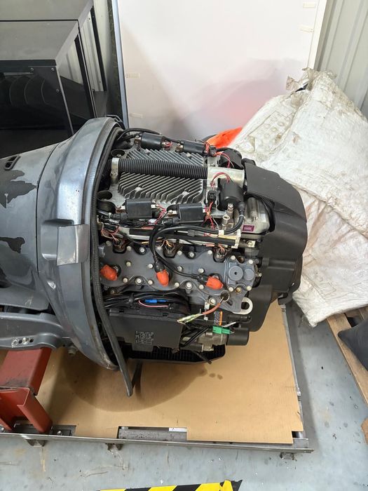 Silnik zaburtowy Yamaha 200 HPDI