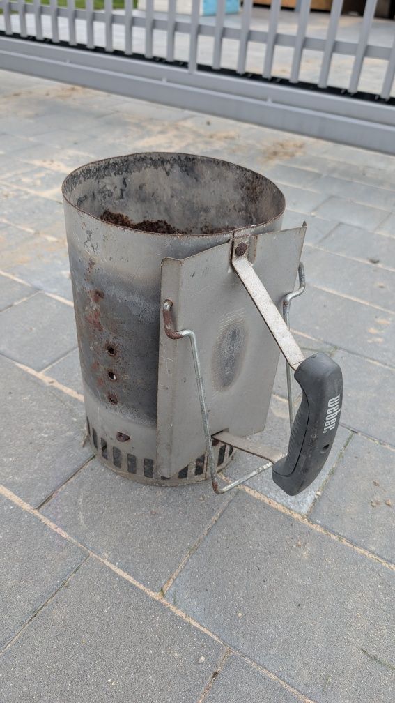 Komin do rozpalania grilla Weber.