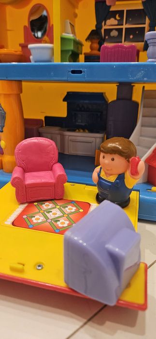 Dumel Discovery, Odkrywczy domek, zabawka interaktywna