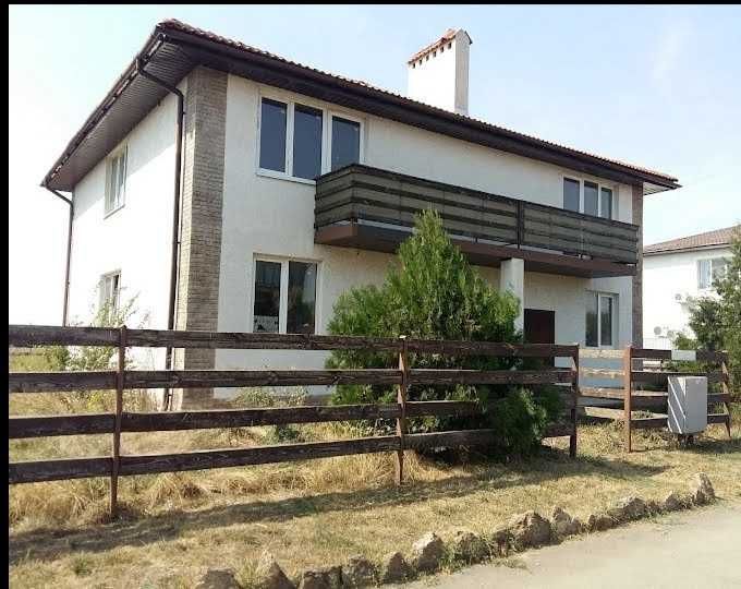 Продам будинок- котеджне містечко"Фреш Таун" Дофінівка