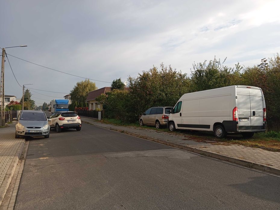 Sprzedam działkę budowlaną o pow. 1100 m2