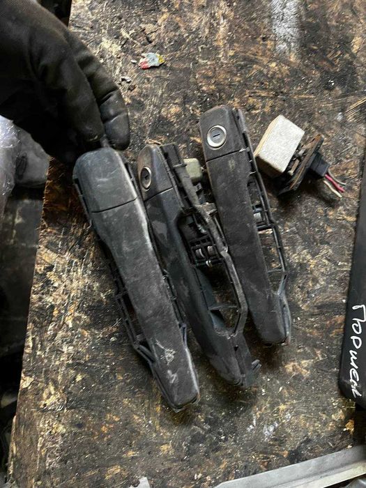 Зовнішня ручка дверей W163 ML-Class