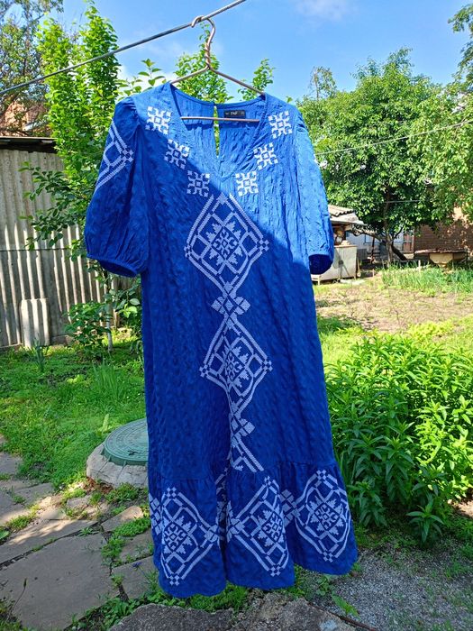 Вишита сукня, вишиванка