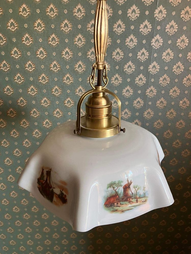 Zabytkowa stara lampa wisząca kuchenna zwis biała art deco mosiężna