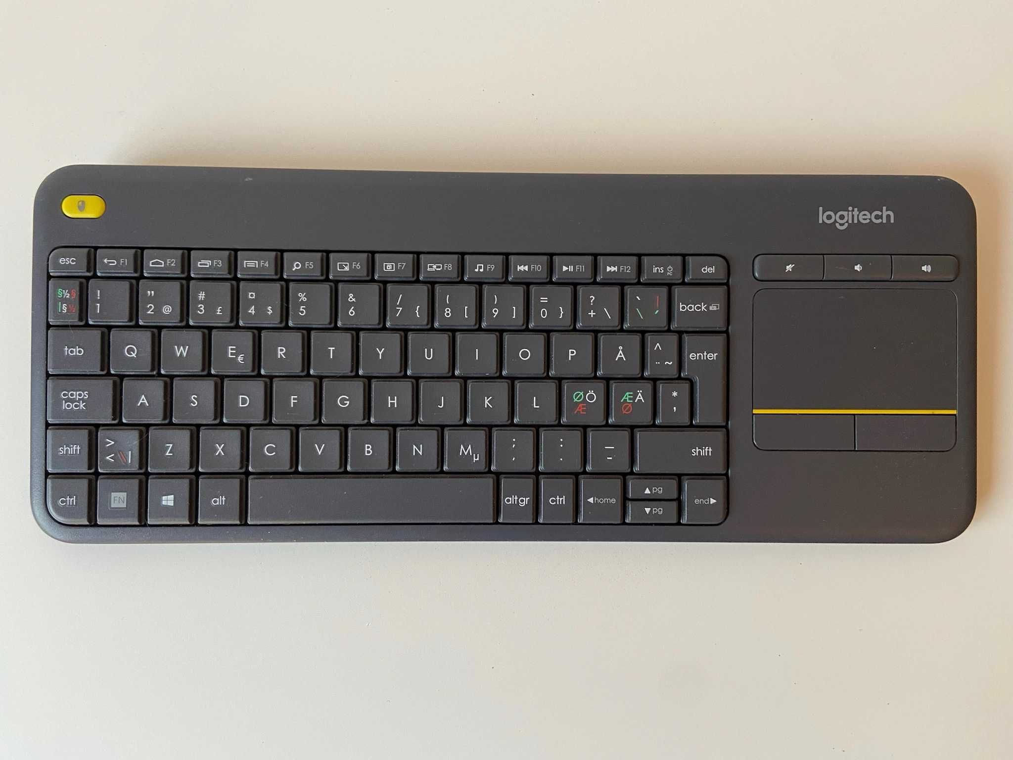 Logitech Teclado QWERTY sueco Sem fios