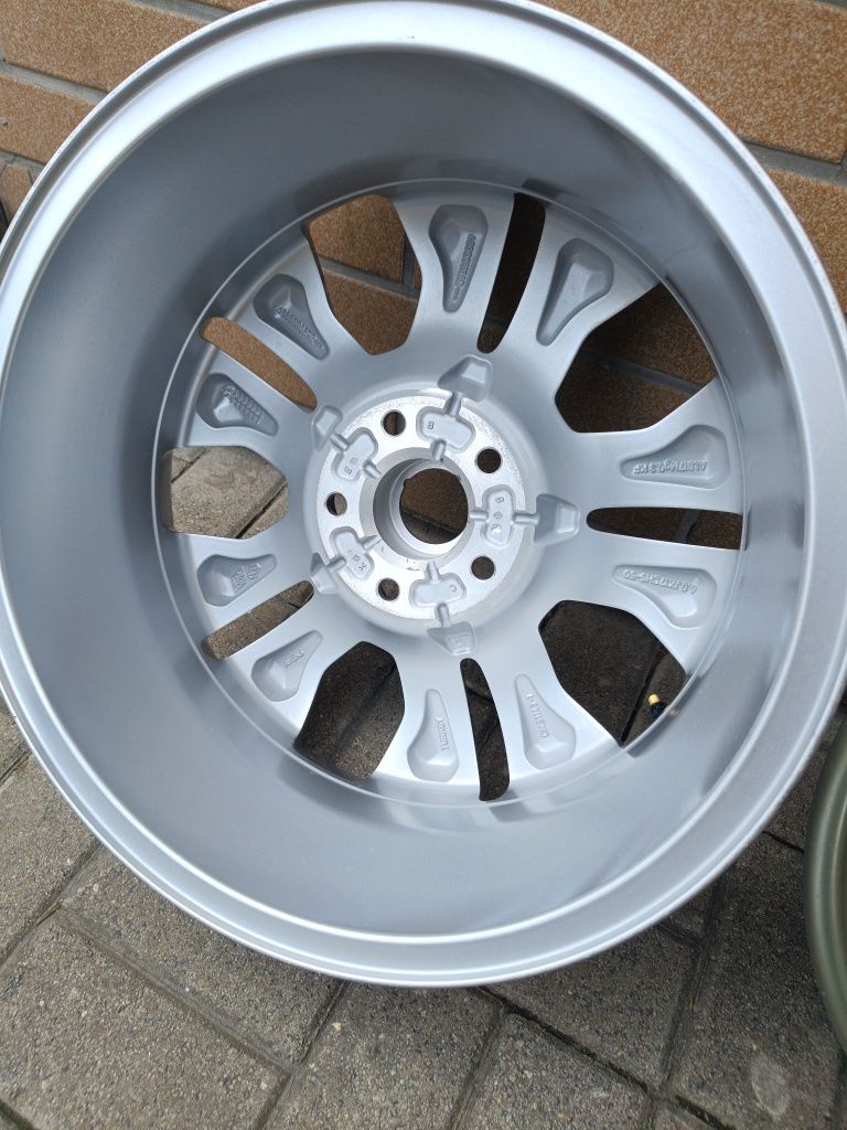 Felgi Aluminiowe 17 Cali 5x114.3 ET50 Trafic Vivaro Talento WYSYŁKA