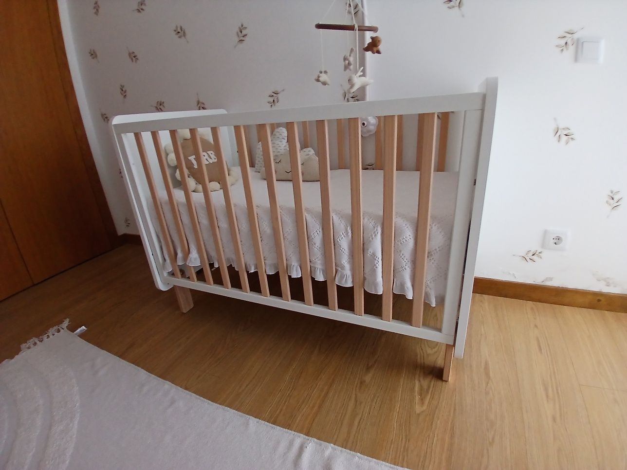 Cama de bebe Nova TRAMA -MODELO MUSA + colchao IKEA