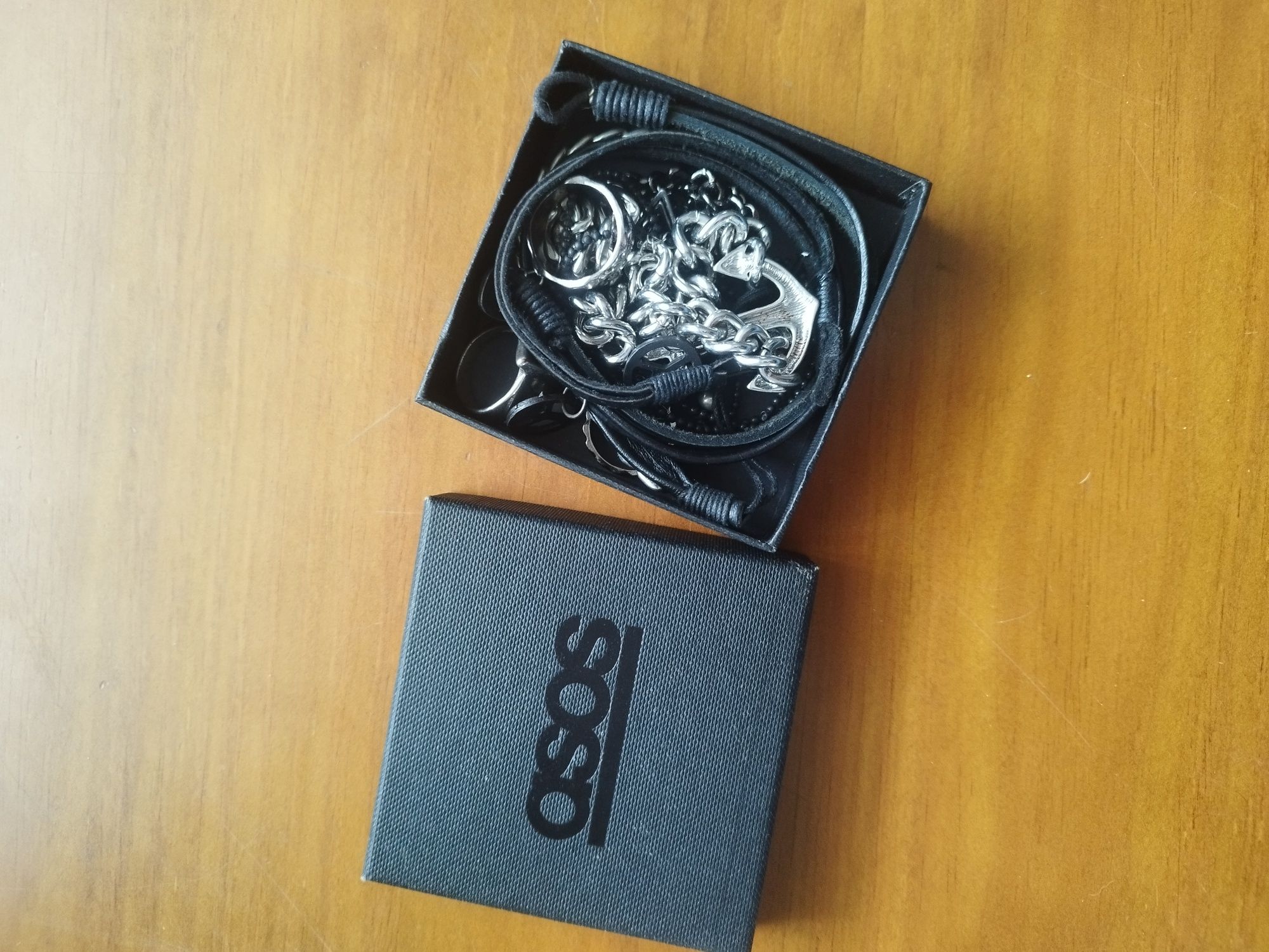 Pulseiras anéis fio ASOS homem
