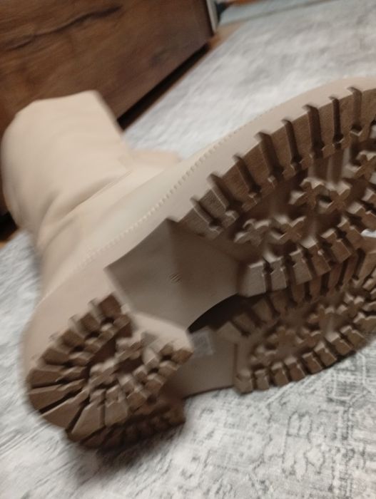 Продам демісезоні чоботи 39 розміру