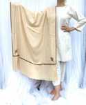 Szal orientalny indyjski haftowany haft paisley pashmina kremowy