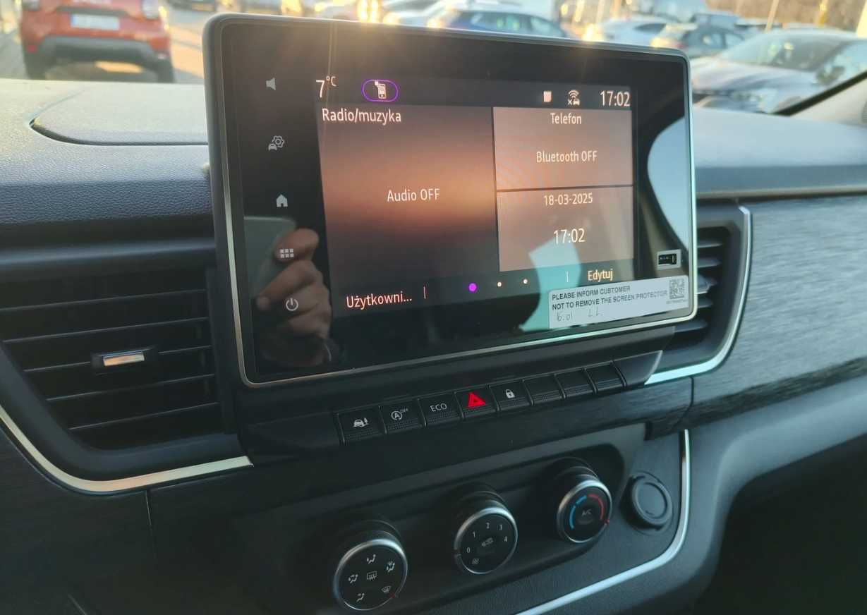 Wypożyczenie Wynajem Busa 9 osobowego TRAFIC long