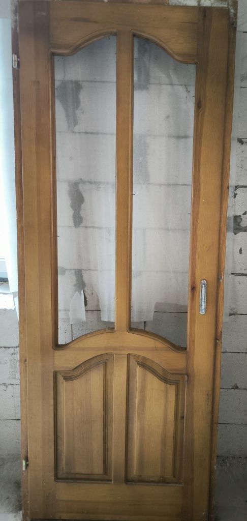 Двері міжкімнатні дерев'яні