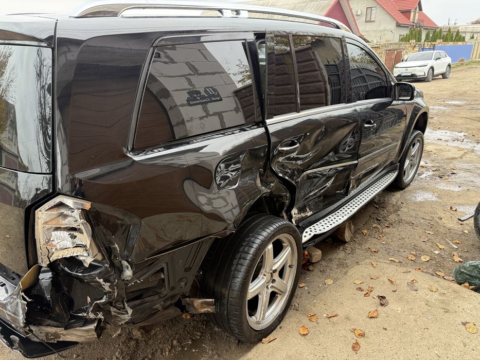 Mersedes GL 550 2008 после дтп