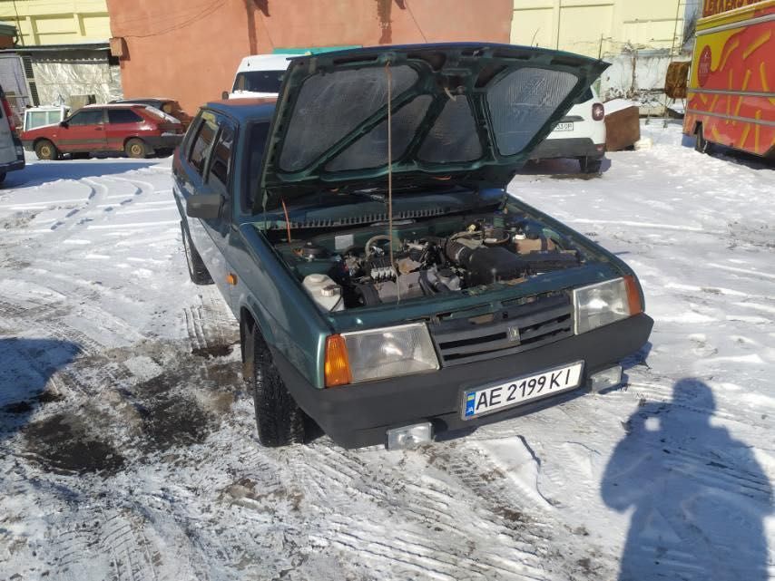 Автомобіль ВАЗ 21099