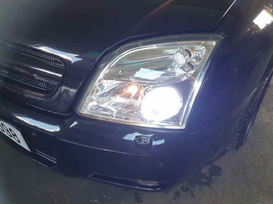 Lampa lampy przód Opel Signum Vectra c Xenon Europejskie jak nowe
