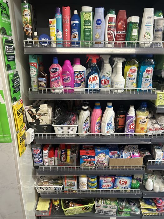 Szafki Regaly meble metalowe sklepowe magazynowe