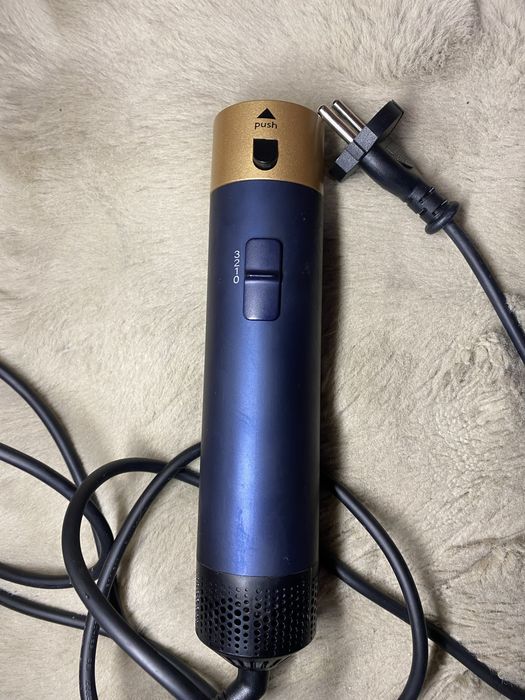 Фен з насадками та кейсом