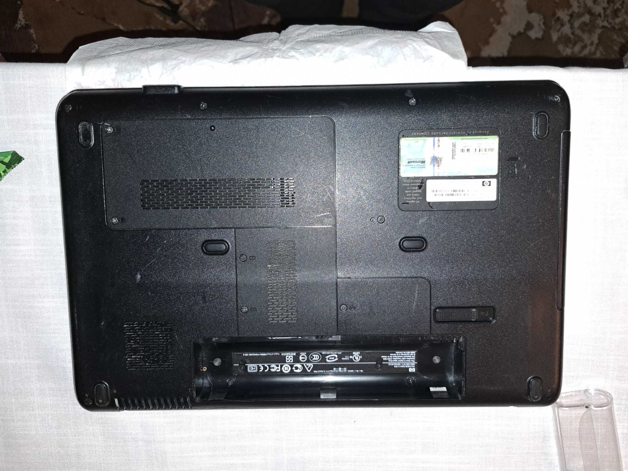 Laptop o nazwie  COMPAQ