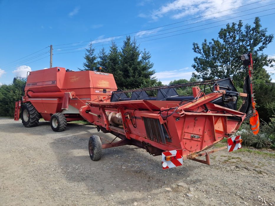 Kombajn zbożowy Massey Ferguson 38 claas mega dominator
