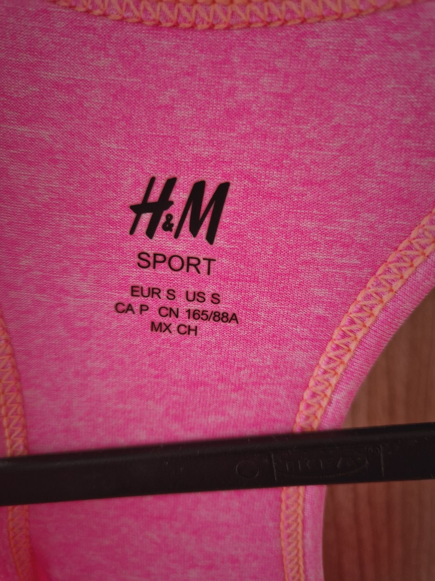 Top różowy H&M .