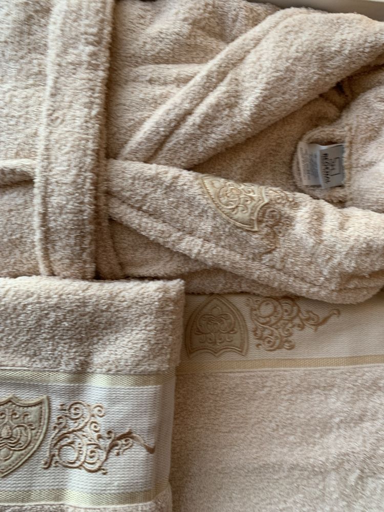 Комплект полотенец + халат ( BEGENAL) пр-во Турция