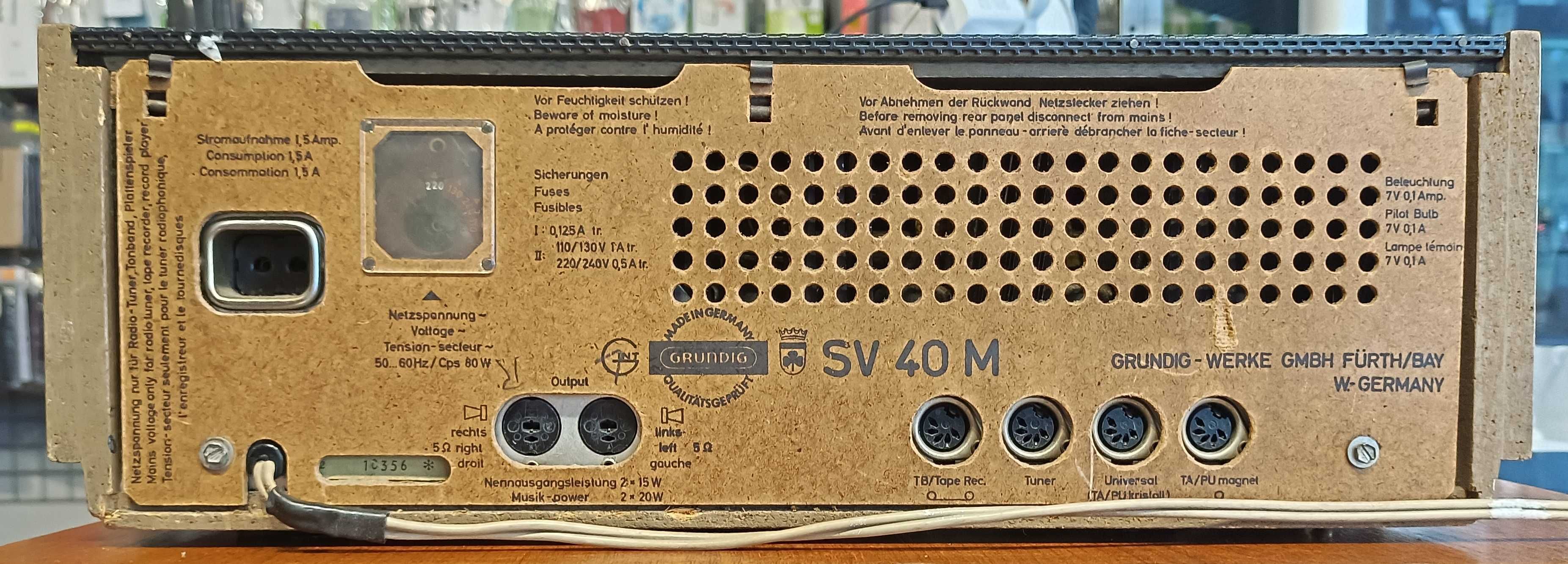 Tranzystorowy wzmacniacz GRUNDIG SV-40M/