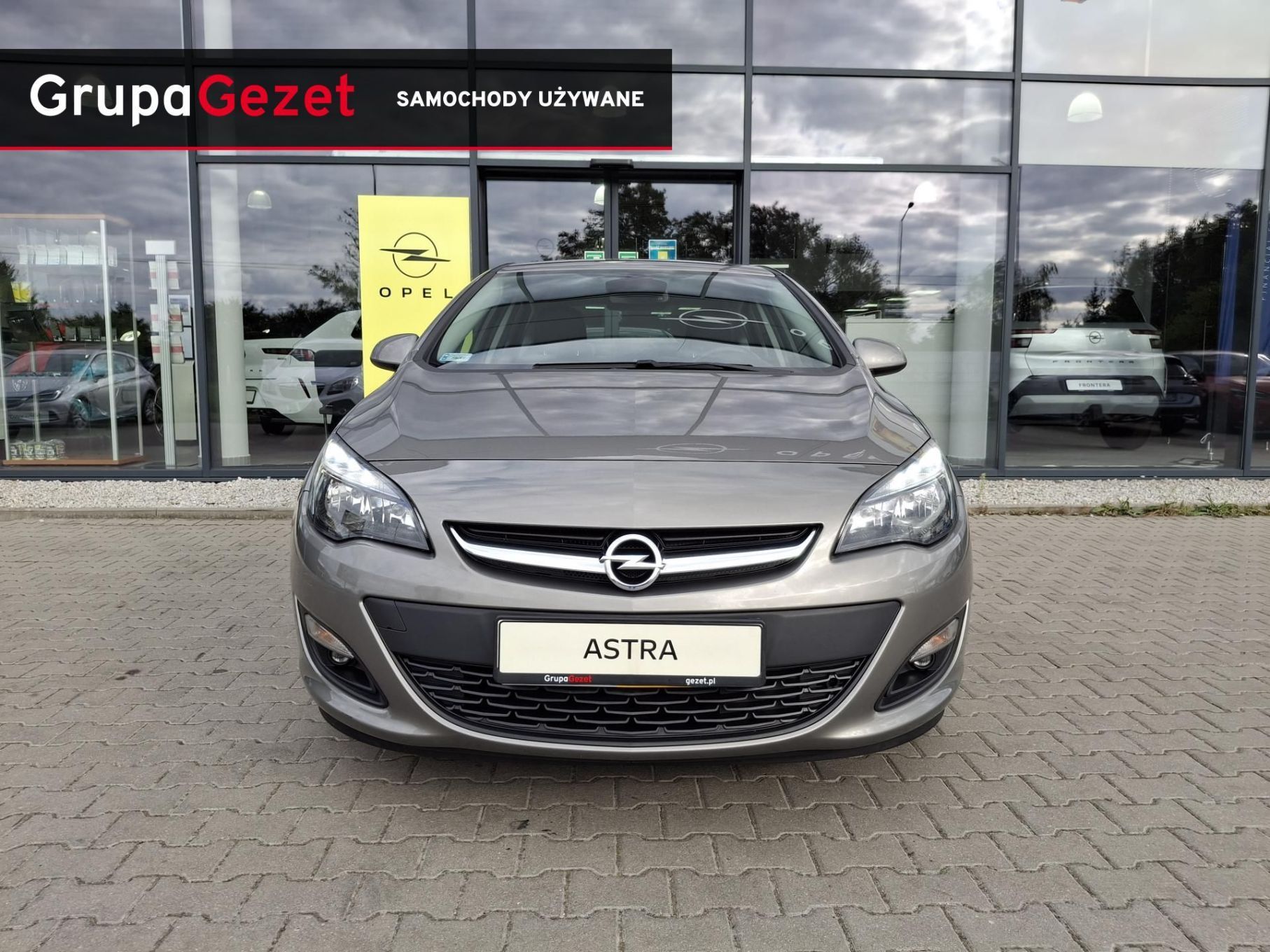 Opel Astra Sedan 1.6 115KM MT5