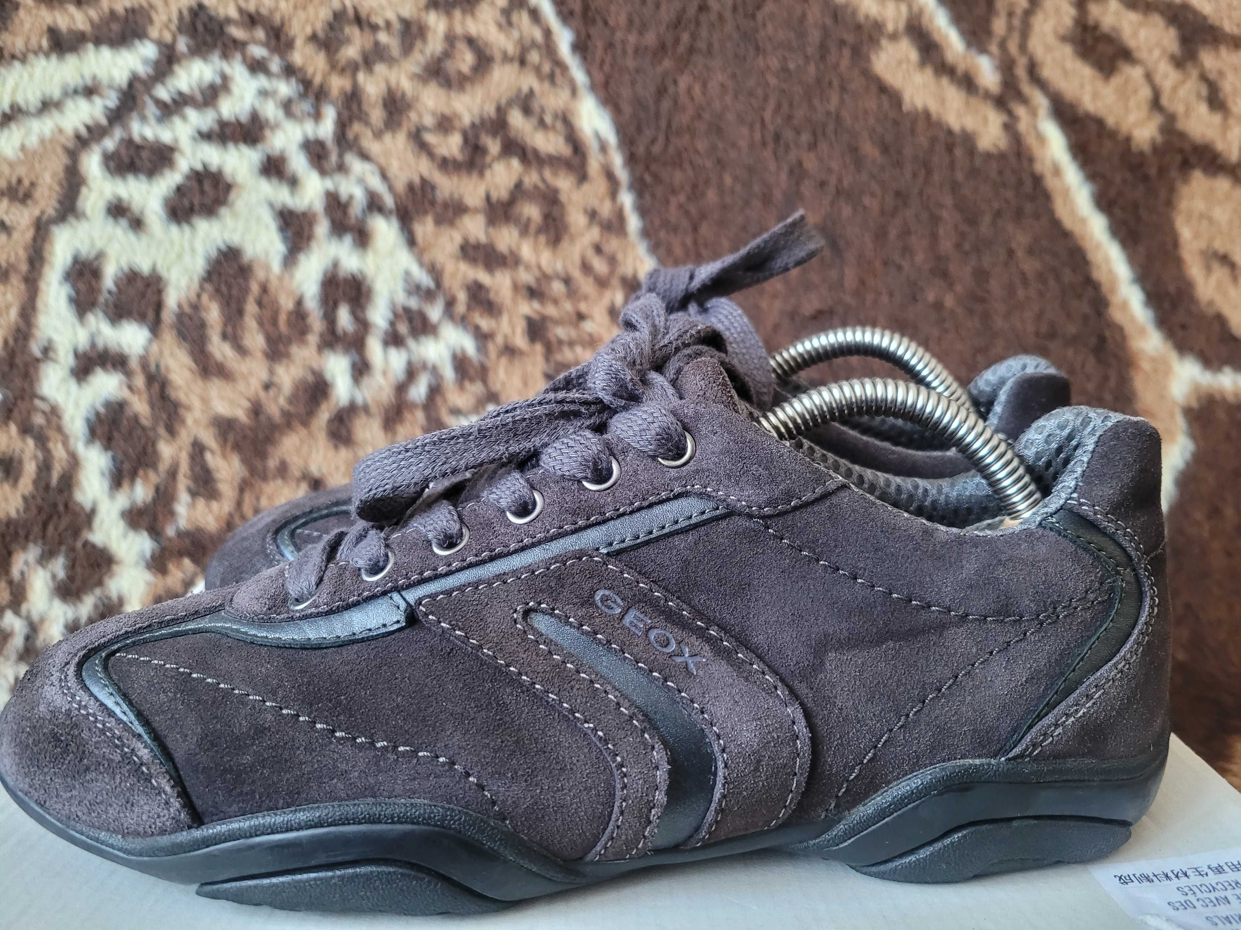 Super sportowe sneakersy Geox U Wells  skóra zamsz r.38 superstan