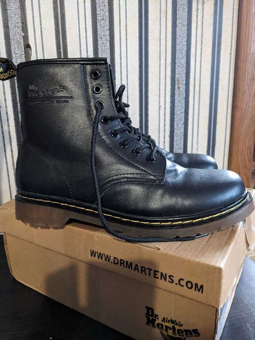 Черевики Dr. Martens, нові в упакуванні