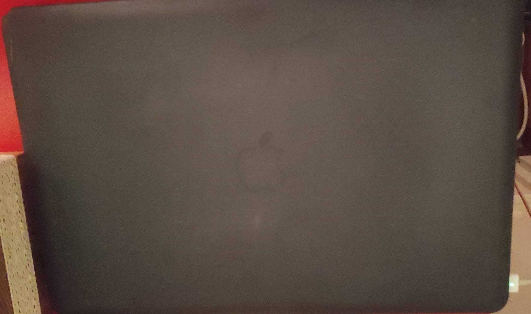 Macbook Pro 15" 2012 12gbRam Proc i7 2.3 4core + Adapt Kanex thun-usb