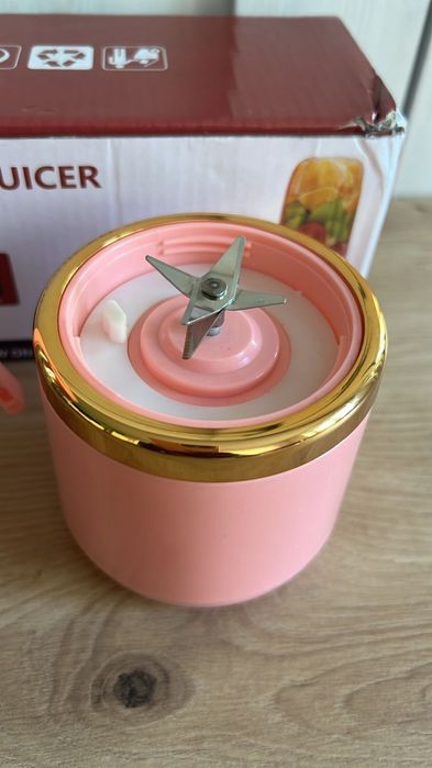 Nowy blender przenośny + prezent słuchawki bezprzewodowe