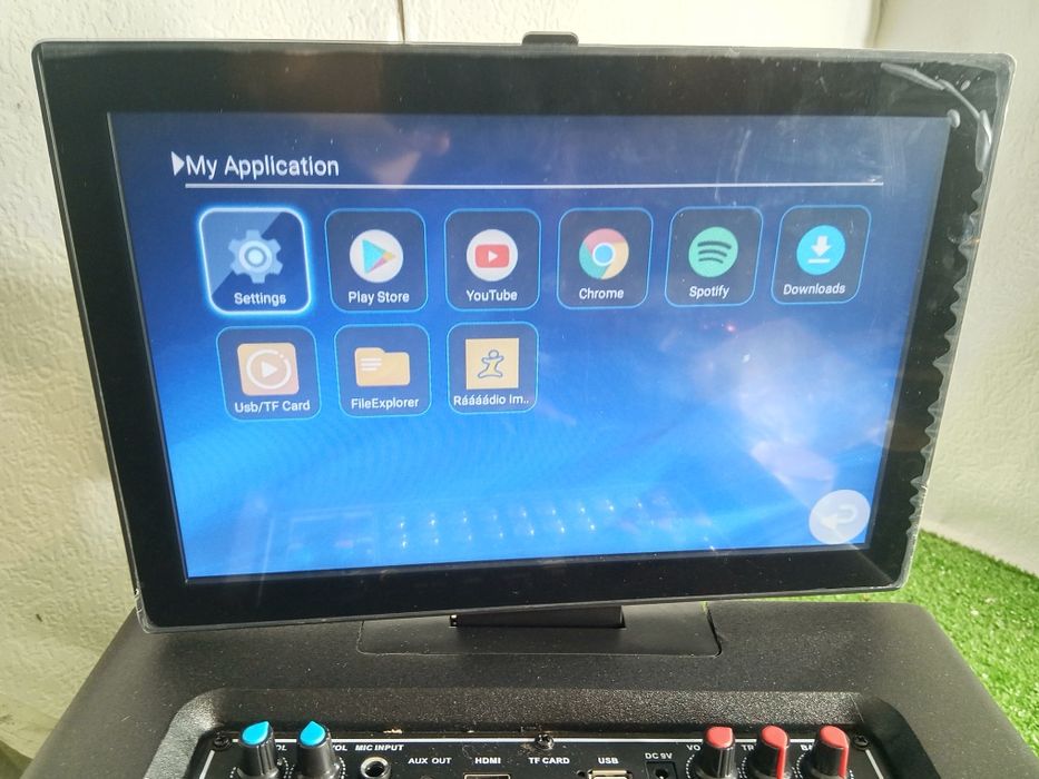 Auna pro spin 8 głośnik bluetooth z tabletem android + mikrofony 


Ce