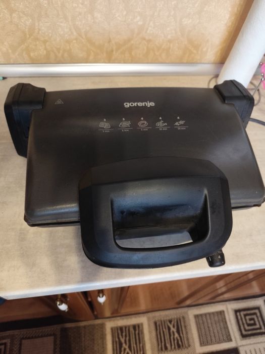 Продається електричний гриль Gorenje KR-1800-SDP 1800 Вт
