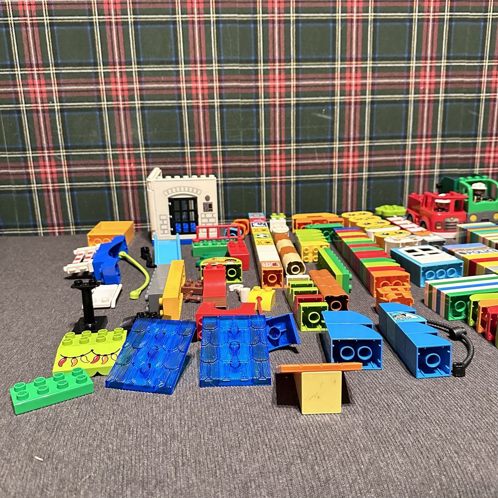 Lego Duplo rożne zestawy - ogołem 295 cześci