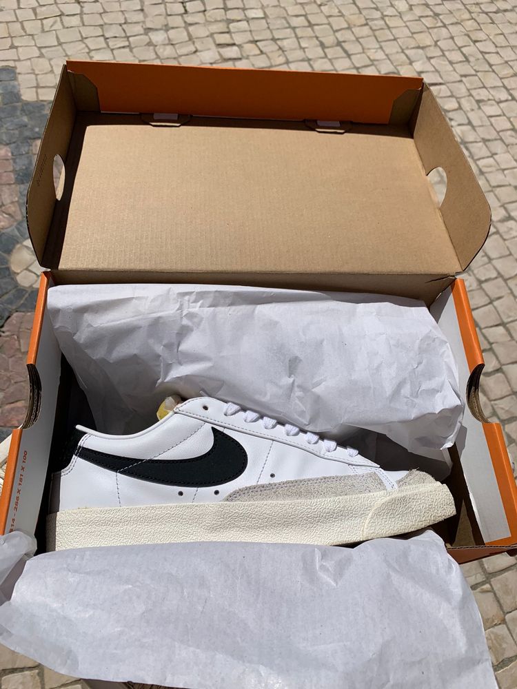 Nike Blazer Low 77