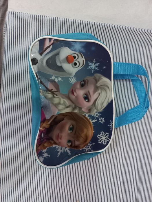 Bolsa frozen em óptimo estado 15x 24 cm