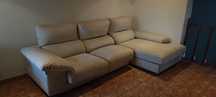 Sofá de sala com chaise long e dois acentos extensíveis