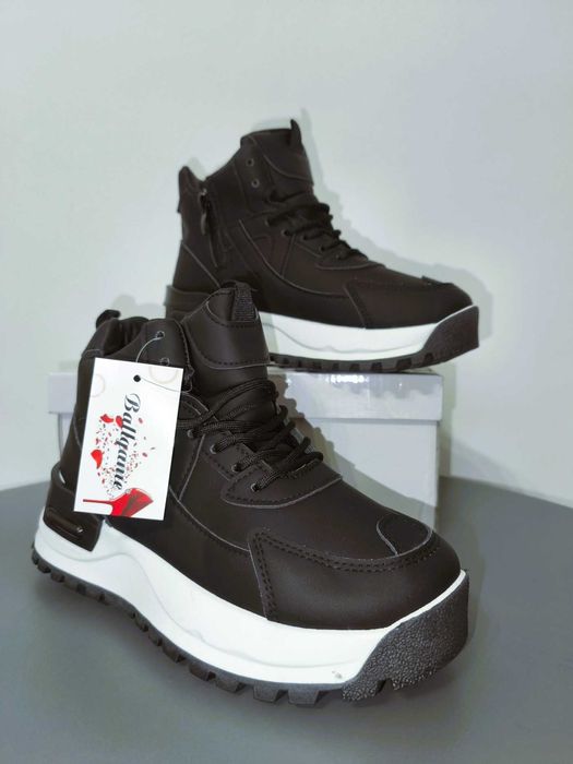 Buty damskie nowe czarne ciepłe ocieplane sportowe sneakersy 40