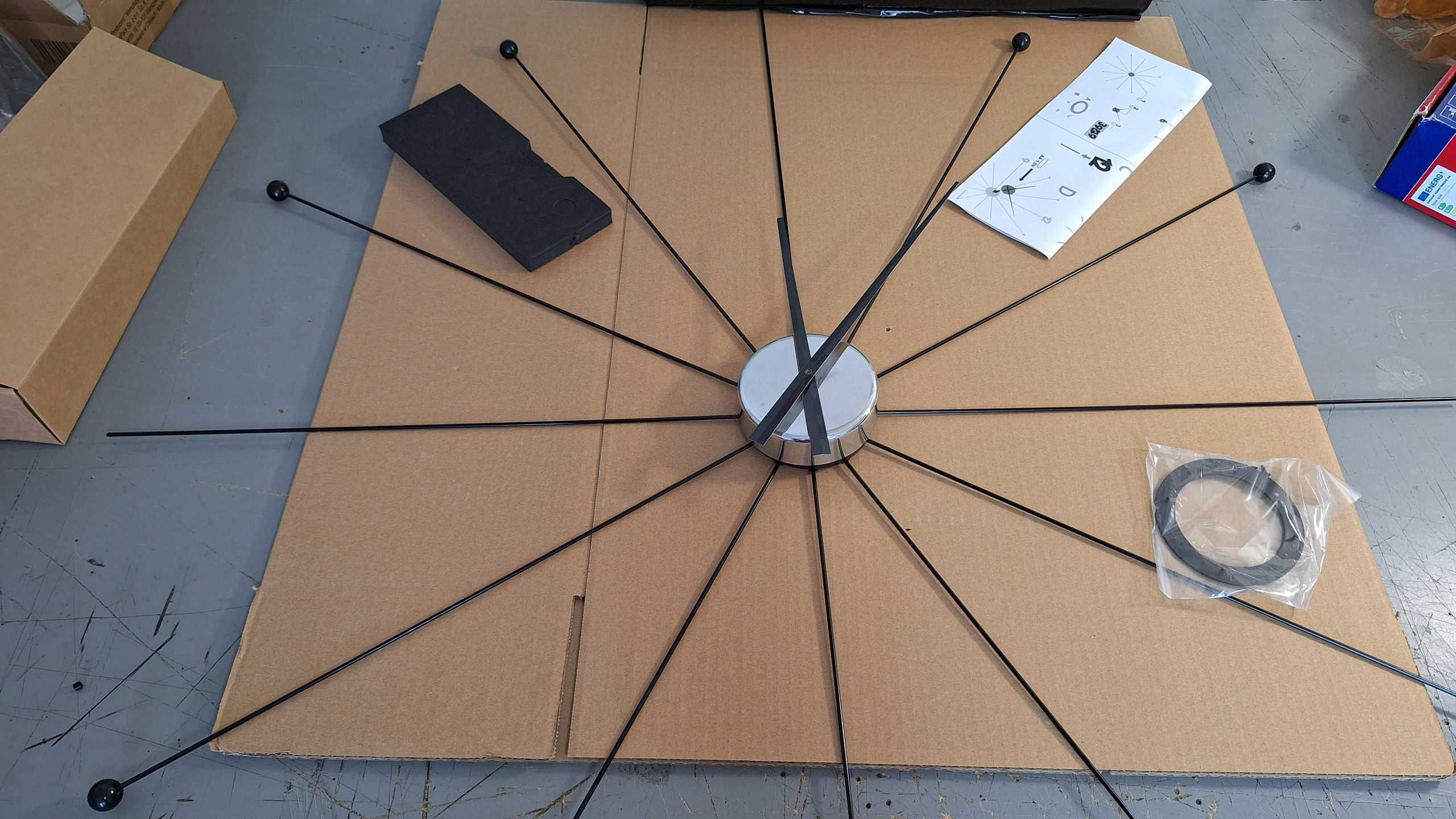 Zegar ścienny Kare Design czarny 100cm