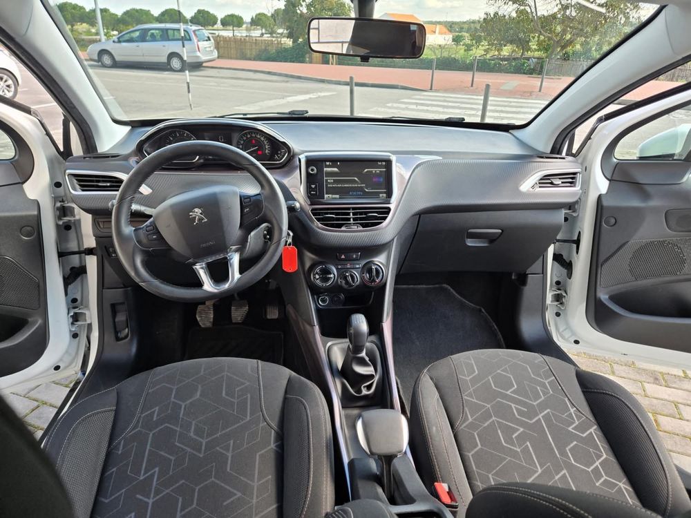 Peugeot 2008 1.2 VTi Allure – 2014 – Gasolina