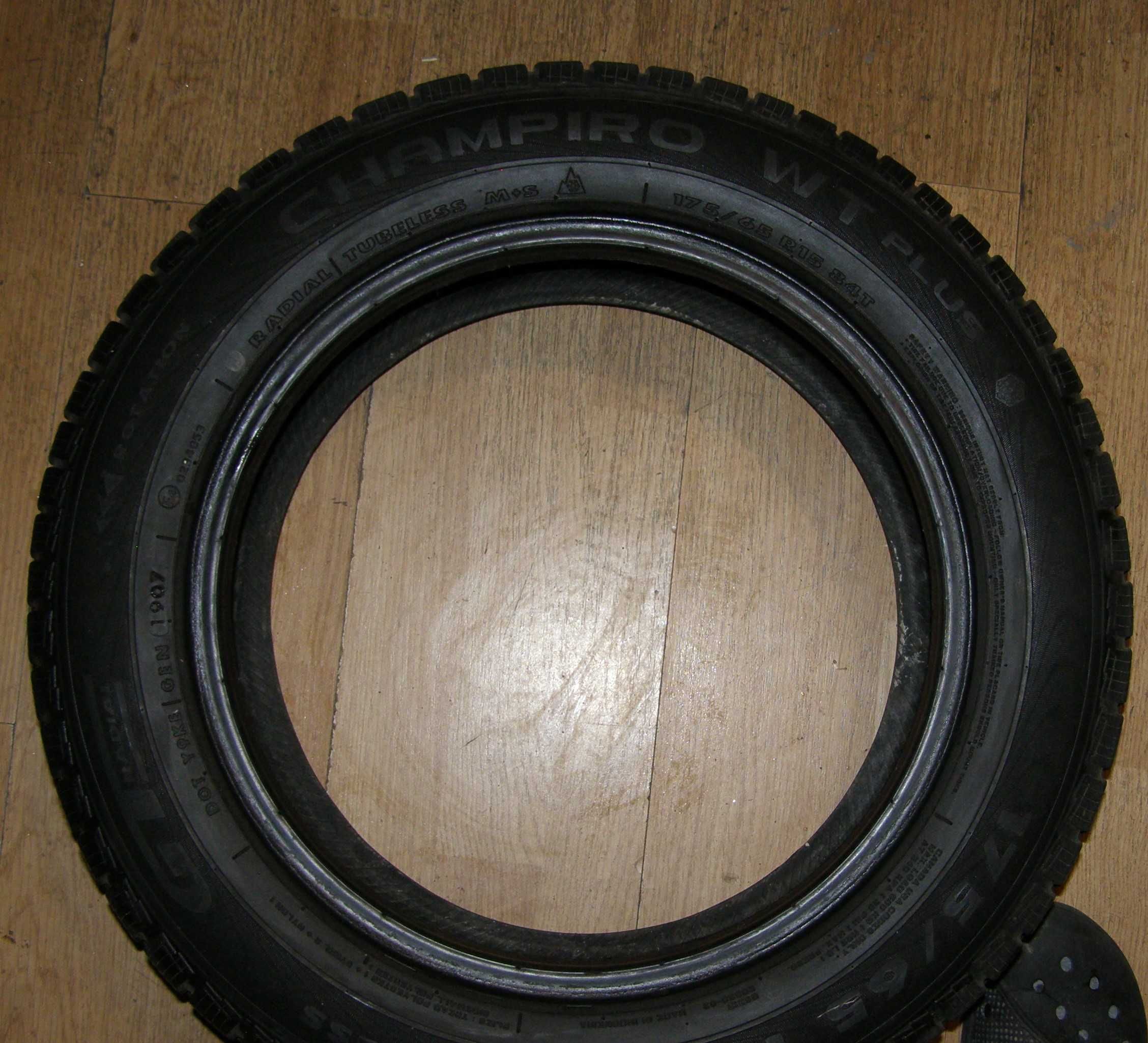 Opony zimowe 175/65 R15 4 sztuki Champiro WT Plus